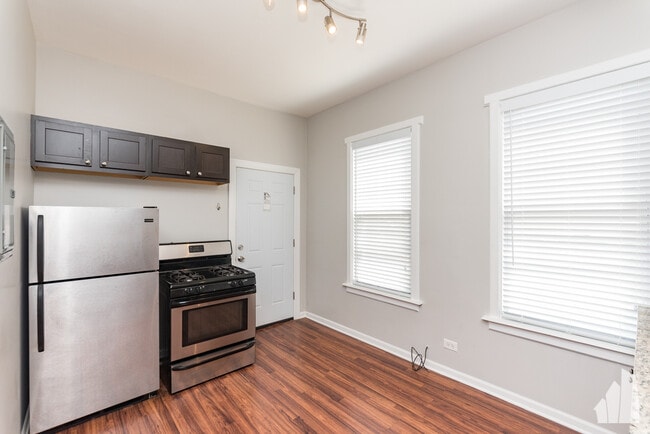 948 W Willow St in Chicago, IL - Building Photo - Building Photo