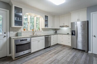 819 Skyline Park Dr in Signal Mountain, TN - Building Photo - Building Photo
