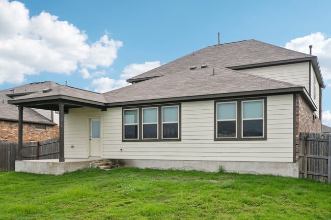 7634 Leonardo Dr in Round Rock, TX - Building Photo - Building Photo