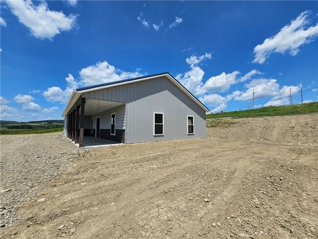 4089 Co Rd 72 in Jasper, NY - Building Photo - Building Photo