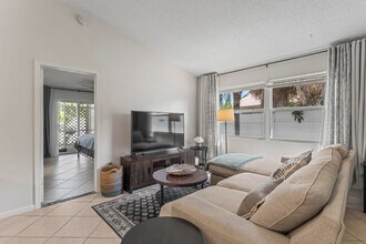 8745 Sol Terrace in West Palm Beach, FL - Building Photo - Building Photo