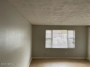 6128 Longchamp Dr in Jacksonville, FL - Building Photo - Building Photo