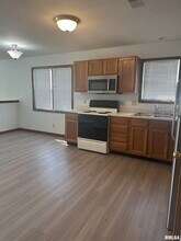 3130 Cascade Dr in Springfield, IL - Building Photo - Building Photo