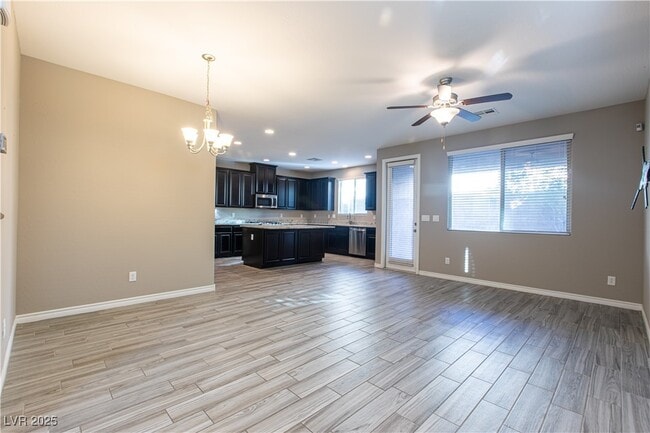 12382 Loggeta Way in Las Vegas, NV - Building Photo - Building Photo