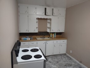 1418 Forrest St, Unit 1418 in Sidney, NE - Building Photo - Building Photo