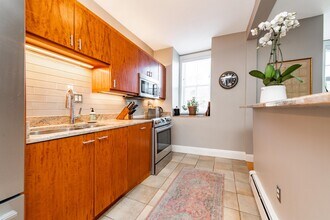 85 E Brookline St in Boston, MA - Building Photo - Building Photo