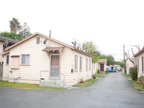 5762-5776 Western Ave in Buena Park, CA - Building Photo - Primary Photo