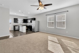 105 Bell Rings Dr in Jarrell, TX - Building Photo - Building Photo