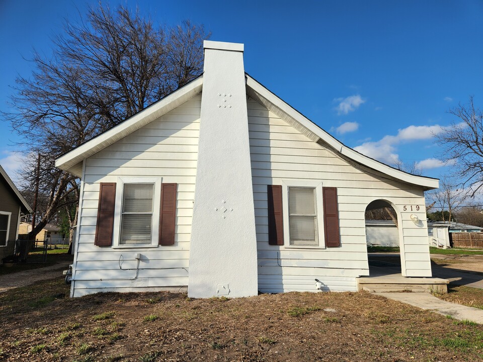 519 Topeka Blvd in San Antonio, TX - Building Photo