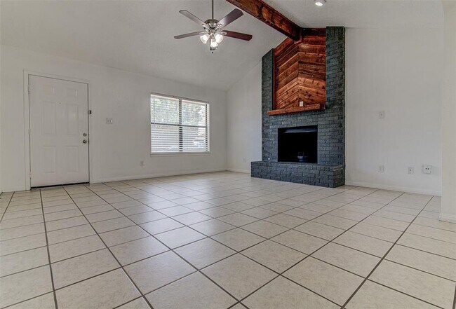 904 Country Aire Dr in Round Rock, TX - Foto de edificio - Building Photo