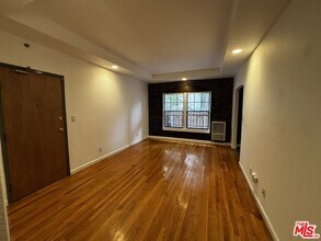 361 S Detroit St in Los Angeles, CA - Building Photo - Building Photo