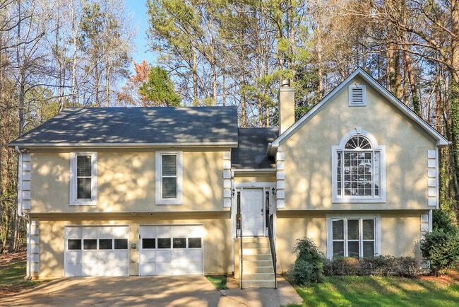 property at 2624 Loring Rd NW