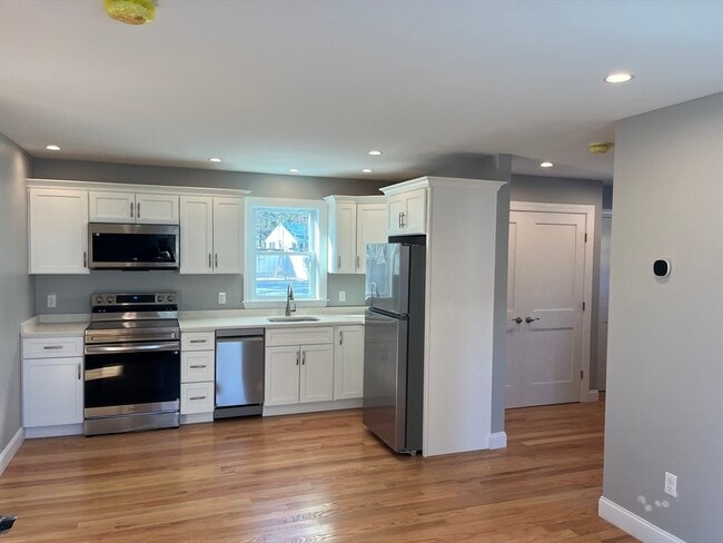 14 Cherry Rd in Beverly, MA - Building Photo - Building Photo