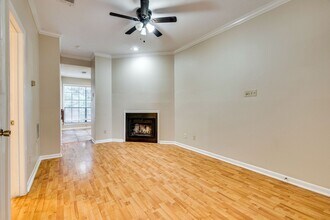 715 W 22 1/2 St in Austin, TX - Building Photo - Building Photo