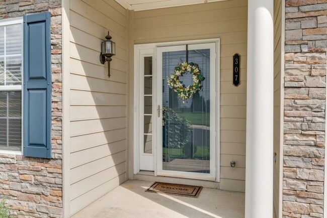 307 Harbor Village Dr in Madison, TN - Building Photo - Building Photo