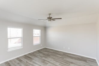 901 Walls Blvd in Crowley, TX - Building Photo - Building Photo
