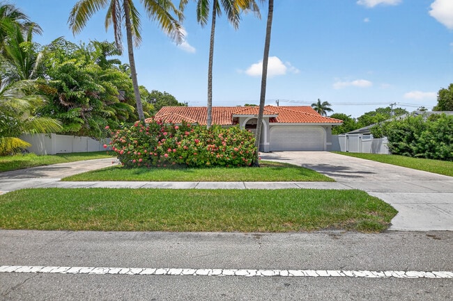 875 NW 4th Ave