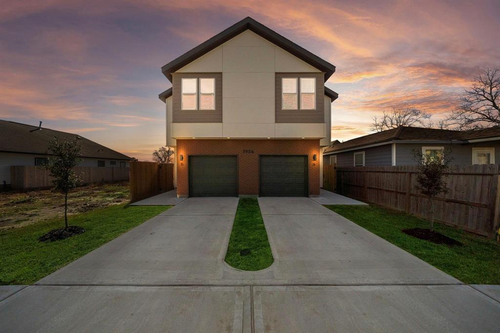 7924 Booker St in Houston, TX - Building Photo