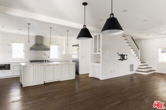 4525 Melbourne Ave in Los Angeles, CA - Building Photo - Building Photo