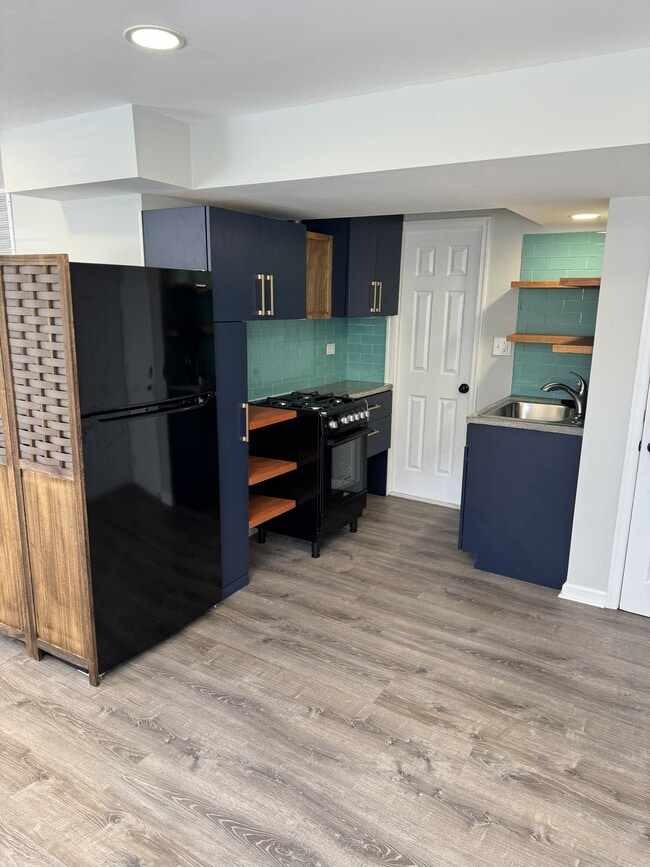 914 Daleview Dr in Silver Spring, MD - Foto de edificio - Building Photo