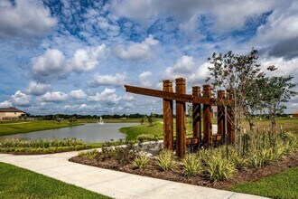 5018 Victory Shores Ln in Rosharon, TX - Foto de edificio - Building Photo