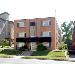 2320 S University Blvd Apartments