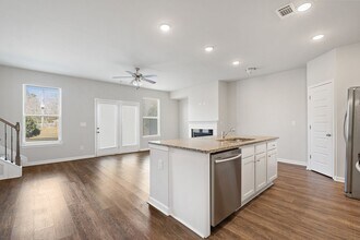 3609 Prospect Point Dr in Oakwood, GA - Building Photo - Building Photo