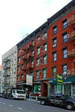 42-44 Grand St in New York, NY - Building Photo - Building Photo