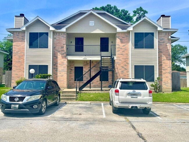 property at 2220 Millstone Dr