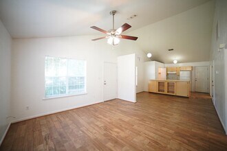 6315 S Placid Pl in Tallahassee, FL - Foto de edificio - Building Photo