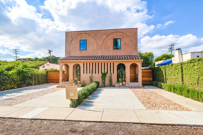 property at 819 N Orange Grove Ave