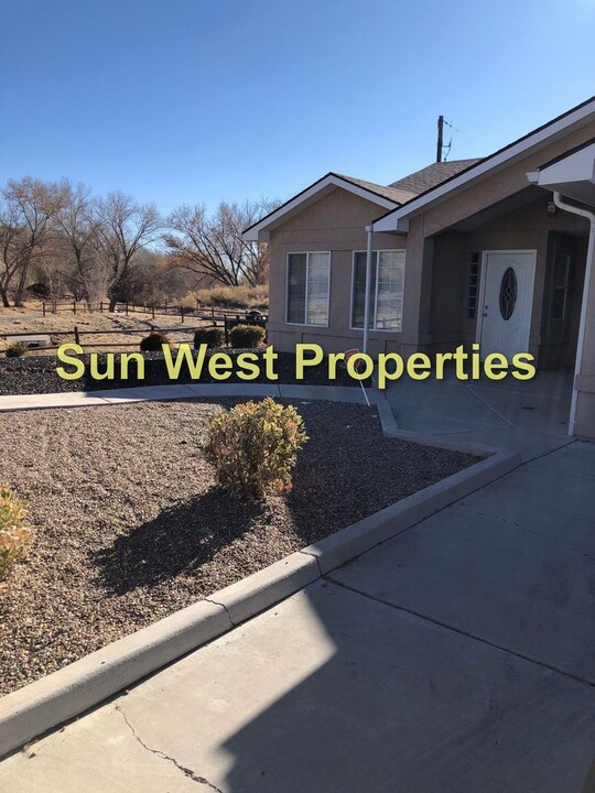 3929 Rochester Ave in Farmington, NM - Building Photo