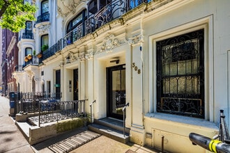 308 W 105th St in New York, NY - Foto de edificio - Building Photo