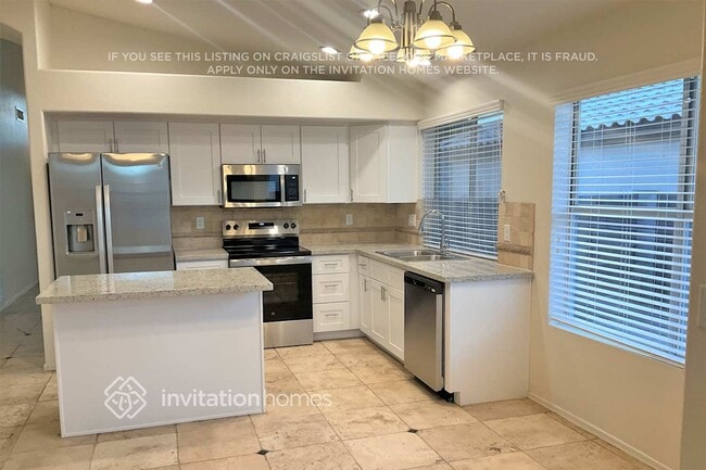 5223 W Wikieup Ln in Glendale, AZ - Foto de edificio - Building Photo