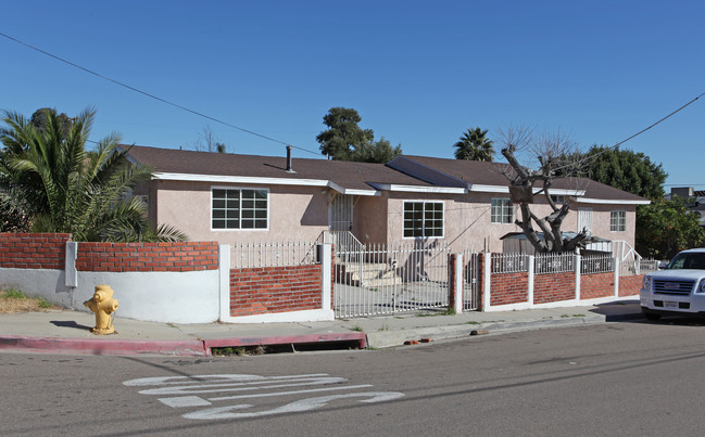 2402 32nd St in National City, CA - Building Photo - Building Photo