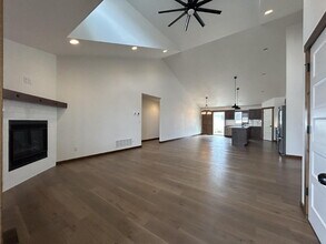 915 Stewart Loop in Bozeman, MT - Building Photo - Building Photo