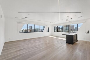 1030 N 1st St in Phoenix, AZ - Building Photo