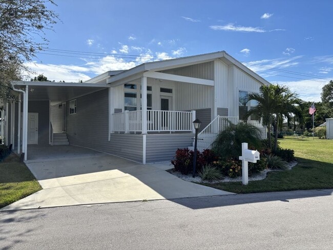 4126 74th Pl N in Riviera Beach, FL - Building Photo - Building Photo