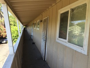 City View Terrace in Sacramento, CA - Building Photo - Building Photo