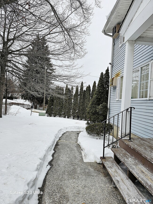 81 Chipman St in Waterbury, CT - Building Photo - Building Photo