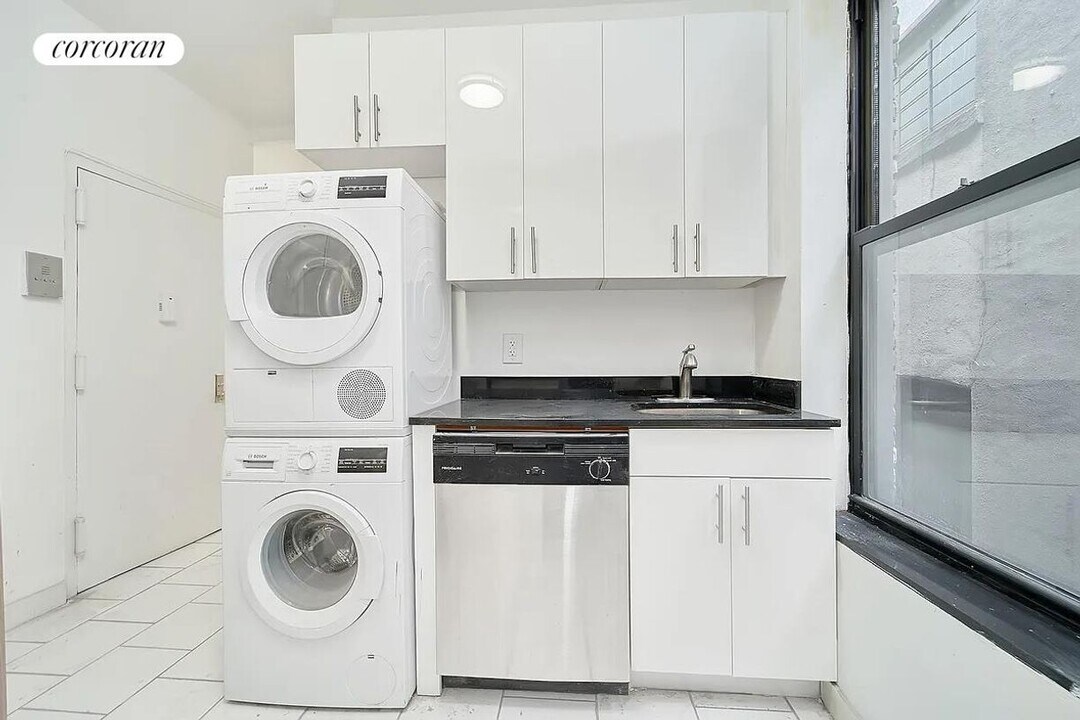 1838 7th Ave in New York, NY - Building Photo