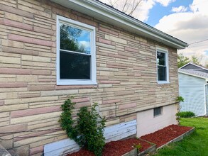 6289 Marsh Rd in Haslett, MI - Foto de edificio - Building Photo