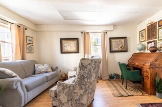 205 Washington St, Unit #1 in Somerville, MA - Building Photo - Building Photo