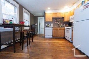 7 Wadsworth St, Unit 1 in Boston, MA - Building Photo