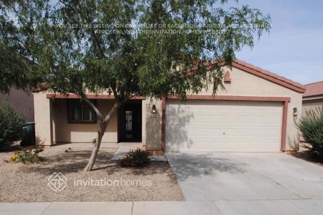 2424 S 84th Gln in Tolleson, AZ - Building Photo