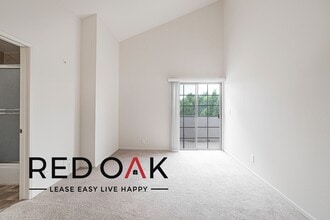 4651 Cahuenga Blvd in North Hollywood, CA - Building Photo - Building Photo