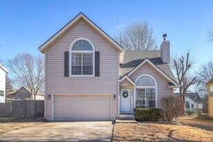 14903 Goodman St in Overland Park, KS - Building Photo