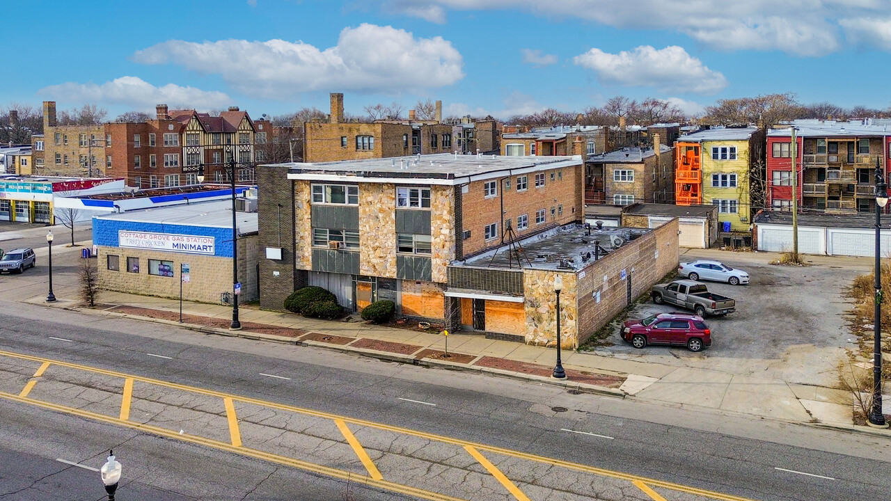 8044 S Cottage Grove Ave in Chicago, IL - Building Photo