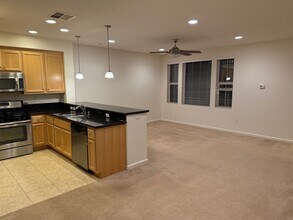 132 Selby Lane in Livermore, CA - Building Photo - Building Photo