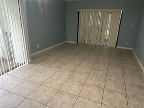11150 W Sample Rd in Coral Springs, FL - Building Photo - Building Photo